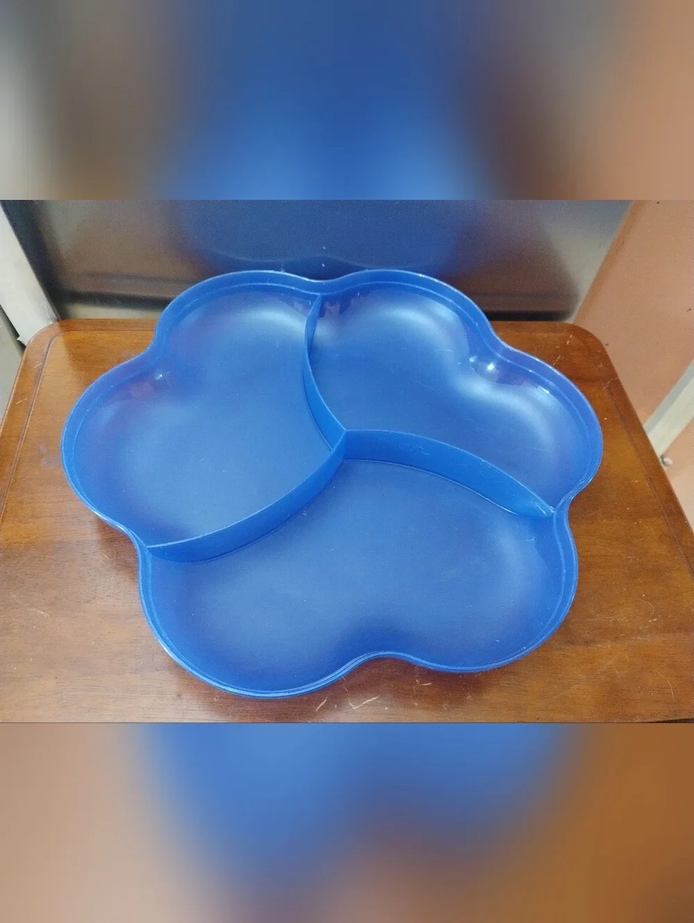 New Tupperware Divided Serving Tray Set w/ Lids Blue Snack Organizer Party Platt